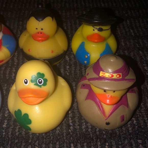 🛍️ Random Rubber Duck Set - Picture 3 of 3